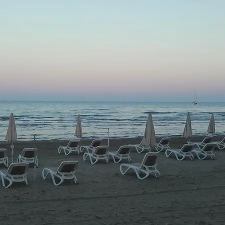Direct Psarolimano Court Appartement Larnaca